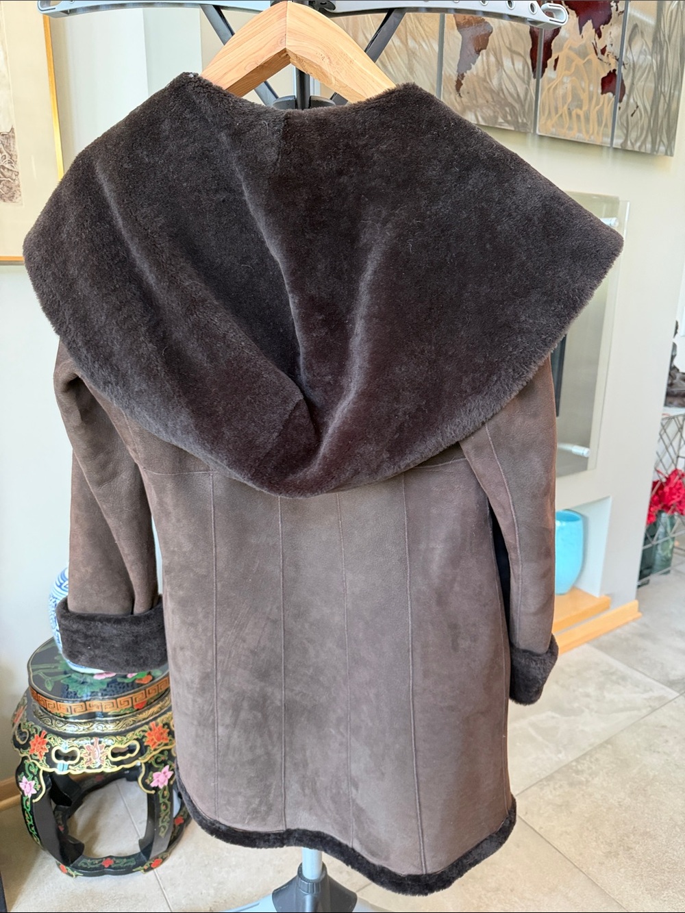 Blue Duck Chocolate Brown Shearling Coat with Wide Collar Hood - Women Size S - Picture 5 of 11